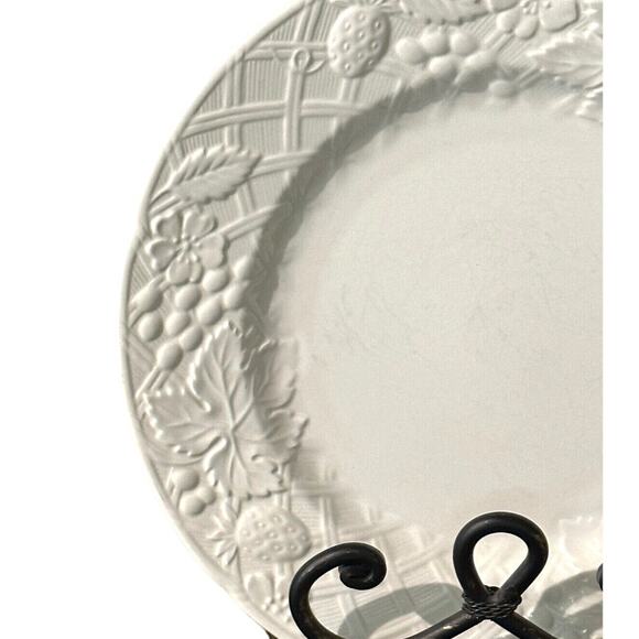 Mikasa English Countryside DP900 Salad Dessert Plate-8.25" - Picture 2 of 5